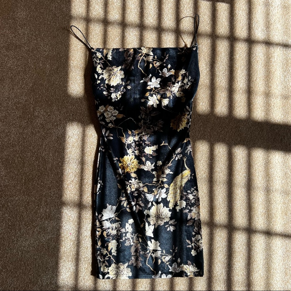 PLT x Kourtney Kardashian Floral Bodycon US2